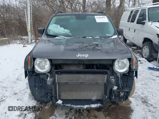 2017 Jeep Renegade Sport with VIN ZACCJBAB0HPG11643, listed as a IAAI auction lot 41604852 with 125,110 mi miles and . Bid and sale history available at carsss.com. Image 13.