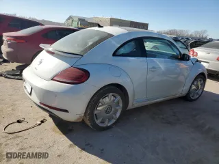 2018 Volkswagen Beetle SE with VIN 3VWJD7AT9JM728177, listed as a Copart auction lot 42438515 with 0 mi miles and Salvage Title. Bid and sale history available at carsss.com. Image 3.