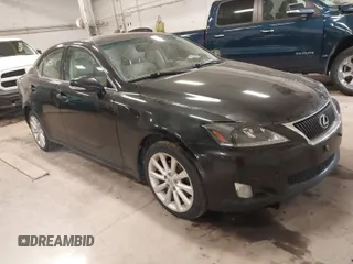 2009 Lexus IS with VIN JTHCK262395035562, listed as a IAAI auction lot 41791619 with 215,076 mi miles. Bid and sale history available at carsss.com. Image 1.