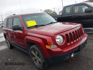 2016 Jeep Patriot High Altitude z VIN 1C4NJRFB2GD673911, wystawiony jako IAAI lot #42168567 z przebiegiem 143 534 mil mil oraz . Historia ofert i sprzedaży dostępna na DreamBid. Obrazek 1.