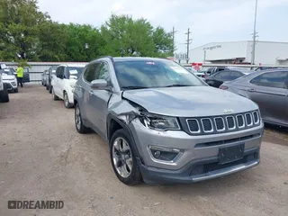 2019 Jeep Compass Limited with VIN 3C4NJCCB9KT793631, listed as a IAAI auction lot 41933473 with 124,216 mi miles. Bid and sale history available at carsss.com. Image 1.