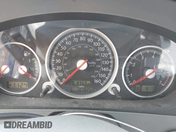 2008 Chrysler Crossfire Limited z VIN 1C3LN65L68X075247, wystawiony jako IAAI lot #42269911 z przebiegiem 107 025 mil mil oraz . Historia ofert i sprzedaży dostępna na DreamBid. Obrazek 7.