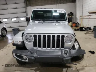 2022 Jeep Gladiator Sport S with VIN 1C6HJTAG5NL117583, listed as a Copart auction lot 51912425 with 69,739 mi miles and Salvage title. Bid and sale history available at DreamBid. Image 5.