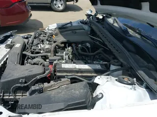 2023 Toyota Camry SE z VIN 4T1G11AK8PU756448, wystawiony jako IAAI lot #43051703 z przebiegiem 27 035 mil mil oraz . Historia ofert i sprzedaży dostępna na DreamBid. Obrazek 19.