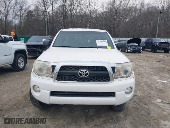2011 Toyota Tacoma with VIN 5TFUU4EN1BX017921, listed as a IAAI auction lot 41500421 with 75,252 mi miles. Bid and sale history available at carsss.com. Image 12.