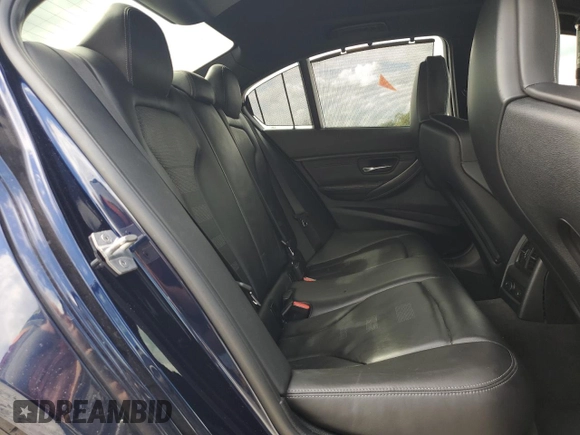 2018 BMW M3 z VIN WBS8M9C59J5J79848, wystawiony jako Copart lot #57026165 z przebiegiem Nie podano mil oraz Szkoda całkowita • Salvage title. Historia ofert i sprzedaży dostępna na DreamBid. Obrazek 10.