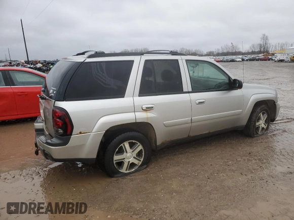 2005 Chevrolet TrailBlazer LT with VIN 1GNDT13S052362358, listed as a Copart auction lot 81550014 with 258,429 mi miles and Clean Title. Bid and sale history available at DreamBid. Image 3.