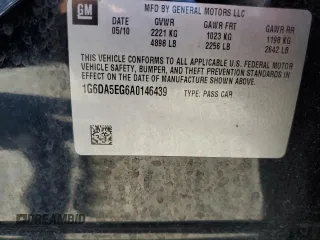 2010 Cadillac CTS z VIN 1G6DA5EG6A0146439, wystawiony jako Copart lot #57300915 z przebiegiem 113 680 mil mil oraz Szkoda całkowita • Salvage title. Historia ofert i sprzedaży dostępna na DreamBid. Obrazek 12.