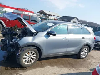 2020 Kia Sorento LX V6 with VIN 5XYPG4A56LG638084, listed as a IAAI auction lot 41474602 with 89,244 mi miles. Bid and sale history available at carsss.com. Image 15.