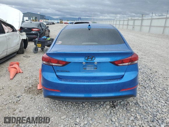 2017 Hyundai Elantra SE z VIN 5NPD84LF9HH182264, wystawiony jako Copart lot #56861135 z przebiegiem 84 768 mil mil oraz Szkoda całkowita • Salvage title. Historia ofert i sprzedaży dostępna na DreamBid. Obrazek 6.