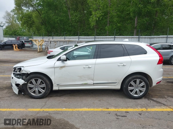 2017 Volvo XC60 Inscription with VIN YV440MRU6H2021561, listed as a IAAI auction lot 42363951 with 85,751 mi miles and . Bid and sale history available at DreamBid. Image 14.