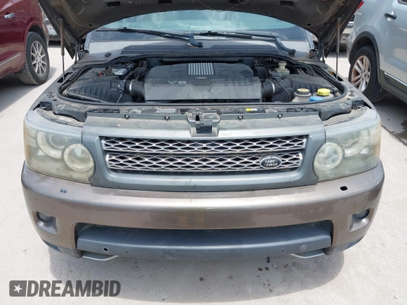2011 Land Rover Range Rover Sport SC with VIN SALSH2E48BA273301, listed as a IAAI auction lot 42553111 with 65,512 mi miles and . Bid and sale history available at DreamBid. Image 10.