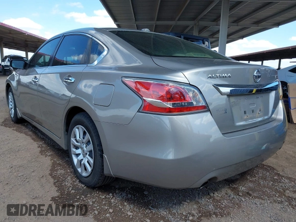 2015 Nissan Altima SL with VIN 1N4AL3AP4FC146245, listed as a IAAI auction lot 42075431 with 185,418 mi miles and . Bid and sale history available at DreamBid. Image 3.