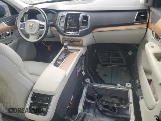 2021 Volvo XC90 Momentum with VIN YV4A221K2M1702621, listed as a Copart auction lot 51053585 with 65,991 mi miles and Salvage Title. Bid and sale history available at DreamBid. Image 8.