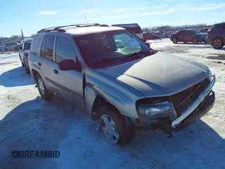 2003 Chevrolet TrailBlazer LS with VIN 1GNDT13SX32136311, listed as a IAAI auction lot 41355242 with 133,817 mi miles. Bid and sale history available at carsss.com. Image 1.