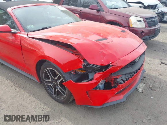 2019 Ford Mustang EcoBoost с VIN 1FATP8UH6K5138631, выставлен на аукционе IAAI как лот 42117817 с пробегом 68 630 миль миль и . История ставок и продаж доступна на DreamBid. Изображение 6.