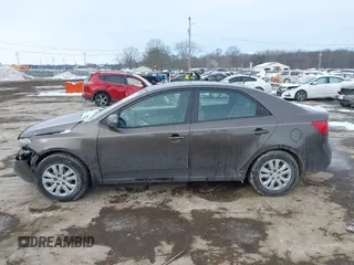 2013 Kia Forte EX with VIN KNAFU4A24D5730361, listed as a IAAI auction lot 41579457 with 89,832 mi miles. Bid and sale history available at carsss.com. Image 15.