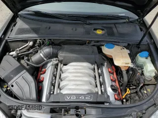 2009 Audi S4 z VIN WUARL48H39K900038, wystawiony jako Copart lot #53670315 z przebiegiem 73 539 mil mil oraz Szkoda całkowita • Salvage title. Historia ofert i sprzedaży dostępna na DreamBid. Obrazek 11.