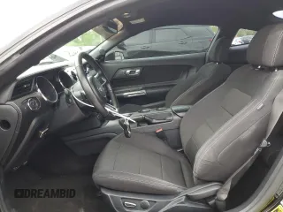 2016 Ford Mustang V6 z VIN 1FA6P8AM9G5271230, wystawiony jako Copart lot #58144615 z przebiegiem 107 268 mil mil oraz Szkoda całkowita • Salvage title. Historia ofert i sprzedaży dostępna na DreamBid. Obrazek 7.