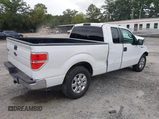 2010 Ford F-150 XL with VIN 1FTEX1C82AFC53442, listed as a IAAI auction lot 40375638 with 1 mi miles. Bid and sale history available at carsss.com. Image 4.