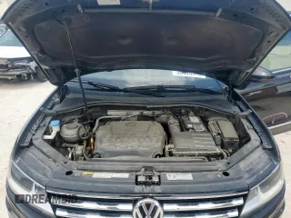2018 Volkswagen Tiguan SEL with VIN 3VV2B7AX6JM017523, listed as a Copart auction lot 56386545 with 42,620 mi miles and Salvage title. Bid and sale history available at DreamBid. Image 12.