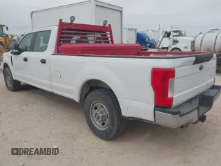 2017 Ford F-350 XL with VIN 1FT7W3AT2HED60747, listed as a IAAI auction lot 41734657 with 182,577 mi miles and . Bid and sale history available at DreamBid. Image 3.