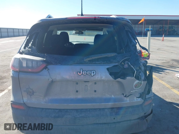 2020 Jeep Cherokee Latitude with VIN 1C4PJLCB0LD536471, listed as a IAAI auction lot 41680568 with 150,397 mi miles and . Bid and sale history available at DreamBid. Image 16.