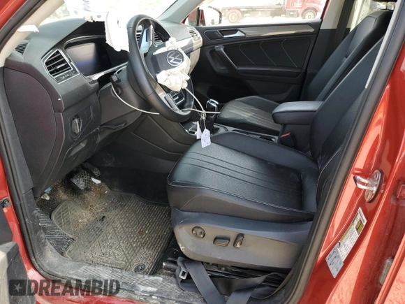 2022 Volkswagen Tiguan SE z VIN 3VV3B7AX8NM013029, wystawiony jako Copart lot #50613465 z przebiegiem 47 819 mil mil oraz Szkoda całkowita • Salvage title. Historia ofert i sprzedaży dostępna na DreamBid. Obrazek 7.