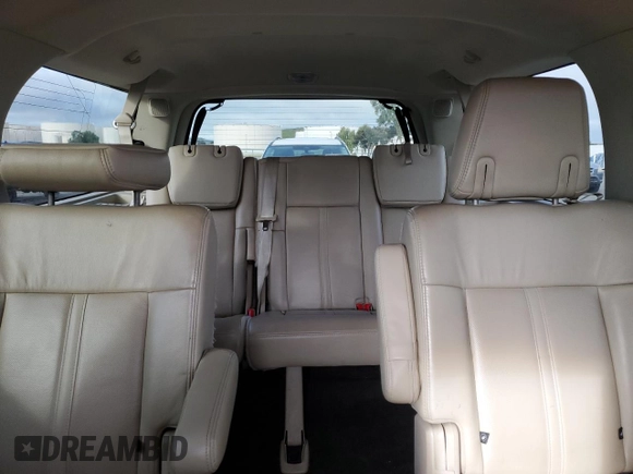 2017 Lincoln Navigator Reserve z VIN 5LMJJ3LT4HEL00091, wystawiony jako Copart lot #46262175 z przebiegiem 105 679 mil mil oraz Szkoda całkowita • Salvage title. Historia ofert i sprzedaży dostępna na DreamBid. Obrazek 10.