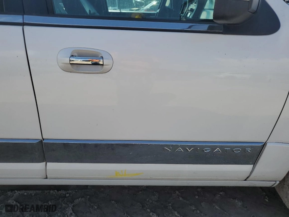 2012 Lincoln Navigator with VIN 5LMJJ2H55CEL03661, listed as a Copart auction lot 73853264 with 162,191 mi miles and Non Repairable. Bid and sale history available at carsss.com. Image 13.