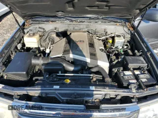2006 Toyota Land Cruiser with VIN JTEHT05J362082746, listed as a Copart auction lot 88804395 with 262,952 mi miles and Clean Title. Bid and sale history available at carsss.com. Image 12.