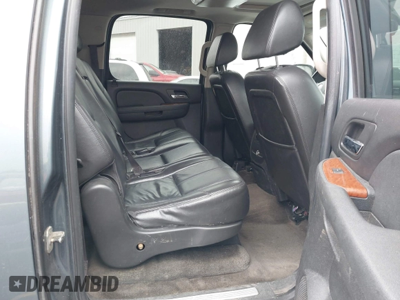 2008 GMC Yukon XL SLT 4SB z VIN 1GKFK163X8J238038, wystawiony jako IAAI lot #41715318 z przebiegiem 53 474 mil mil oraz . Historia ofert i sprzedaży dostępna na DreamBid. Obrazek 8.