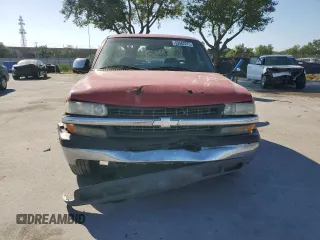 2000 Chevrolet Silverado 1500 LS with VIN 2GCEC19V4Y1223109, listed as a Copart auction lot 53562275 with 180,352 mi miles and Salvage Title. Bid and sale history available at carsss.com. Image 5.