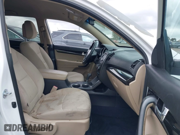 2013 Kia Sorento LX with VIN 5XYKT4A28DG348992, listed as a IAAI auction lot 42200903 with 150,730 mi miles and . Bid and sale history available at DreamBid. Image 5.