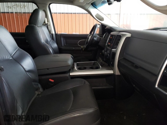 2019 Ram 1500 Big Horn z VIN 1C6RR7LT3KS744346, wystawiony jako Copart lot #46483155 z przebiegiem 19 045 mil mil oraz Szkoda całkowita • Salvage title. Historia ofert i sprzedaży dostępna na DreamBid. Obrazek 5.