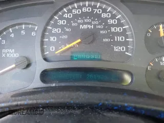 2004 Chevrolet Silverado 1500 with VIN 1GCEK19T54E256730, listed as a IAAI auction lot 41685840 with 281,979 mi miles and . Bid and sale history available at DreamBid. Image 7.
