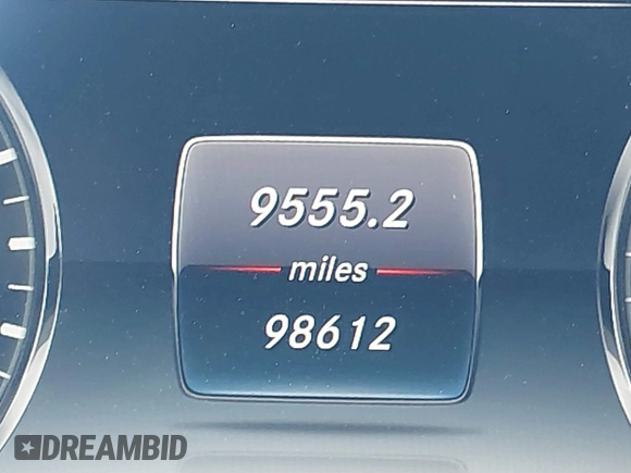 2015 Mercedes-Benz S-Class S 550 with VIN WDDUG8CB3FA077236, listed as a IAAI auction lot 41193044 with 98,612 mi miles. Bid and sale history available at carsss.com. Image 16.