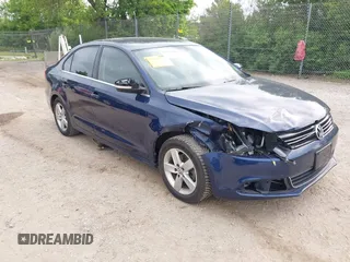 2014 Volkswagen Jetta TDI w/Premium/Nav с VIN 3VWLL7AJ8EM266890, выставлен на аукционе IAAI как лот 42473906 с пробегом 146 306 миль миль и . История ставок и продаж доступна на DreamBid. Изображение 1.