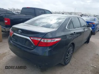 2017 Toyota Camry XLE z VIN 4T1BF1FK4HU441880, wystawiony jako IAAI lot #41747028 z przebiegiem 216 455 mil mil oraz . Historia ofert i sprzedaży dostępna na DreamBid. Obrazek 4.