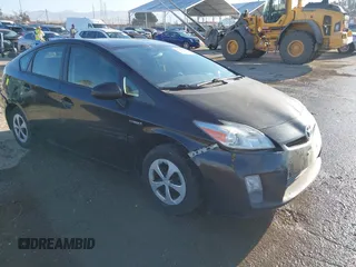 2015 Toyota Prius Four z VIN JTDKN3DU1F0473679, wystawiony jako IAAI lot #41869619 z przebiegiem 371 109 mil mil oraz . Historia ofert i sprzedaży dostępna na DreamBid. Obrazek 1.