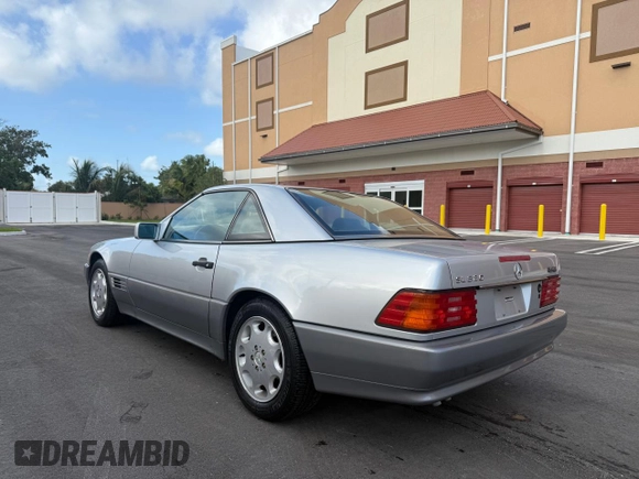 1994 Mercedes-Benz SL with VIN WDBFA63E0RF094472, listed as a Copart auction lot 58923925 with 55,706 mi miles and Clean title. Bid and sale history available at DreamBid. Image 3.