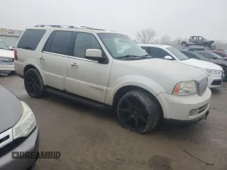 2005 Lincoln Navigator Luxury with VIN 5LMFU28505LJ06747, listed as a Copart auction lot 43131645 with 218,140 mi miles and Salvage Title. Bid and sale history available at carsss.com. Image 4.