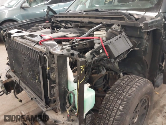 2017 Chevrolet Silverado 1500 LT with VIN 1GCUKREC0HF132896, listed as a IAAI auction lot 41192759 with 182,832 mi miles and . Bid and sale history available at DreamBid. Image 6.