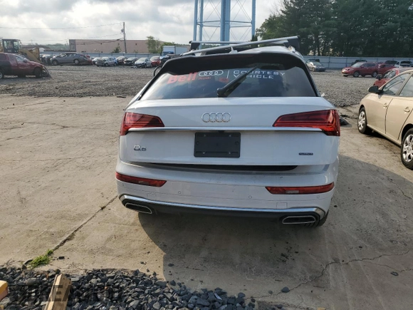 2024 Audi Q5 S line Premium Plus with VIN WA1EAAFY0R2070132, listed as a Copart auction lot 66085934 with 2,313 mi miles and Salvage title. Bid and sale history available at DreamBid. Image 6.