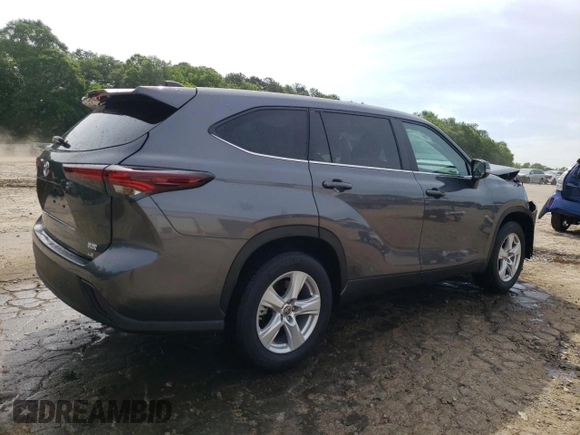 2024 Toyota Highlander LE with VIN 5TDKDRAH7RS529302, listed as a Copart auction lot 56236155 with 6,474 mi miles and Salvage title. Bid and sale history available at DreamBid. Image 3.
