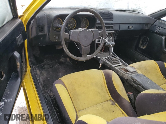 1984 Porsche 944 z VIN WP0AA0944EN456763, wystawiony jako Copart lot #46311845 z przebiegiem 15 364 mil mil oraz Czysty tytuł • Clean title. Historia ofert i sprzedaży dostępna na DreamBid. Obrazek 8.