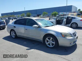 2005 Nissan Altima 3.5 SE with VIN 1N4BL11D85C199530, listed as a IAAI auction lot 42096983 with 92,906 mi miles. Bid and sale history available at carsss.com. Image 1.