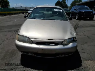 1998 Ford Escort SE with VIN 1FAFP13P7WW266180, listed as a Copart auction lot 61625005 with 143,982 mi miles and Salvage title. Bid and sale history available at DreamBid. Image 5.