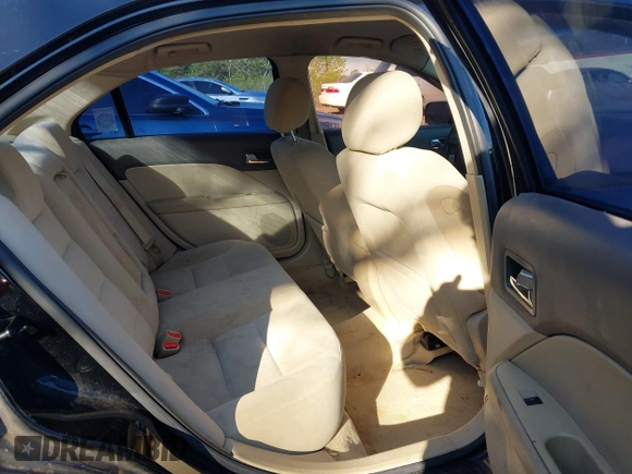 2007 Ford Fusion SE with VIN 3FAHP07177R224220, listed as a IAAI auction lot 41806182 with 295,244 mi miles. Bid and sale history available at carsss.com. Image 8.