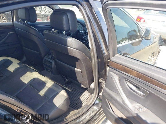 2013 BMW 5 Series 535i with VIN WBAFR7C55DC822262, listed as a IAAI auction lot 42136544 with 111,541 mi miles and . Bid and sale history available at DreamBid. Image 8.